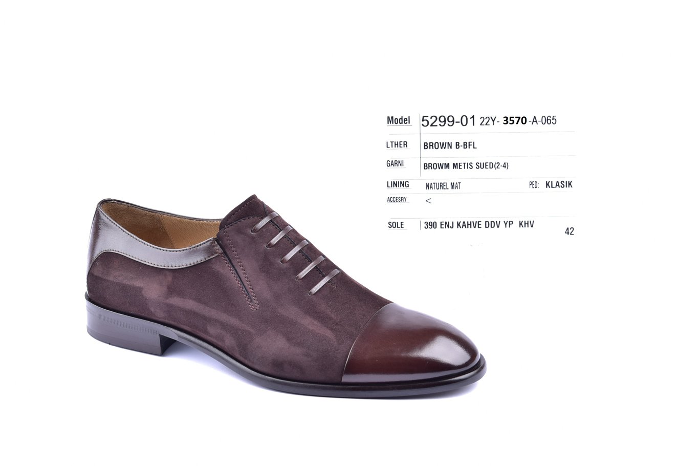 5299-01 Classic Shoes