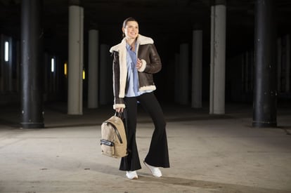 Damen Luxuriöse Schokoladen Shearling Pilotenjacke - Qualitatives Lederprodukt Hergestellt Von Merino Kürk San Ve Tic Ltd Şti. Kontakt Für B2B-Bestellungen.