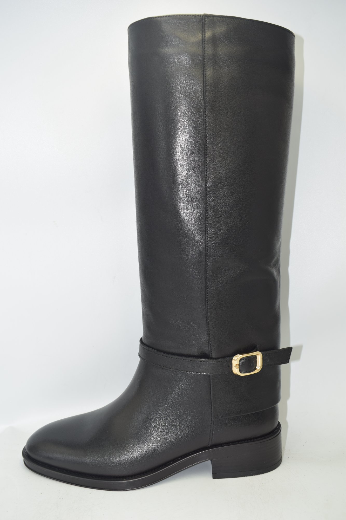 6037 - Quality Leather Product Manufactured By Heya Ayakkabi San. Ve Ti̇c. Ltd. Şti̇.. Contact For B2B Orders.