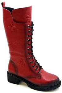 Distinctive Embossed Bee Genuine Leather Tall Boots - Quality Leather Product Manufactured By Paloma Ayakkabıcılık Deri Tekstil Ve Gıda San. Tic Ltd. Şti.. Contact For B2B Orders.
