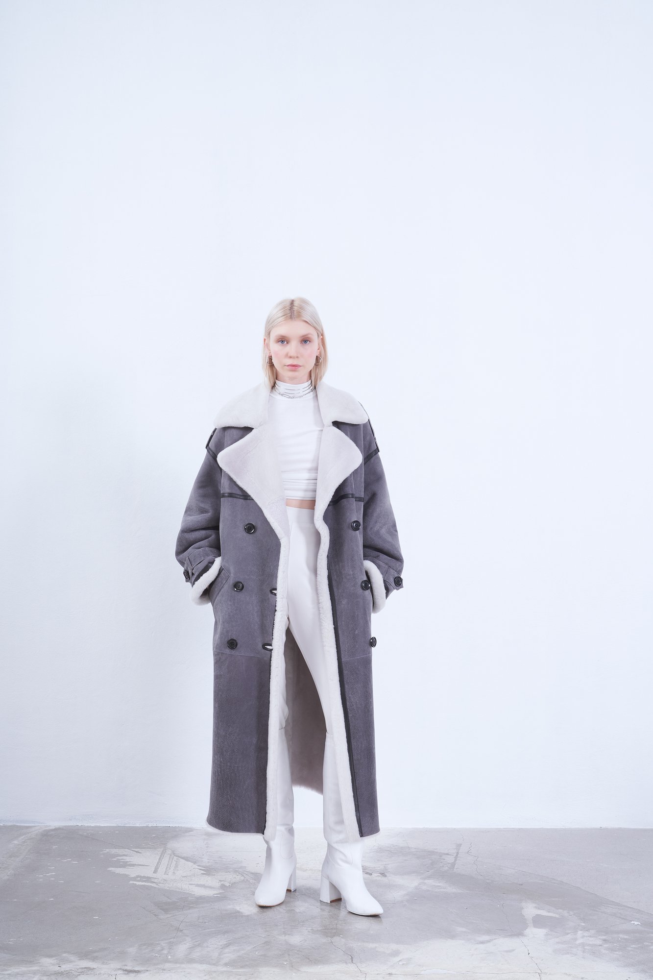 Elegant Double Breasted Shearling Coat - Quality Leather Product Manufactured By Drejani̇. Contact For B2B Orders.