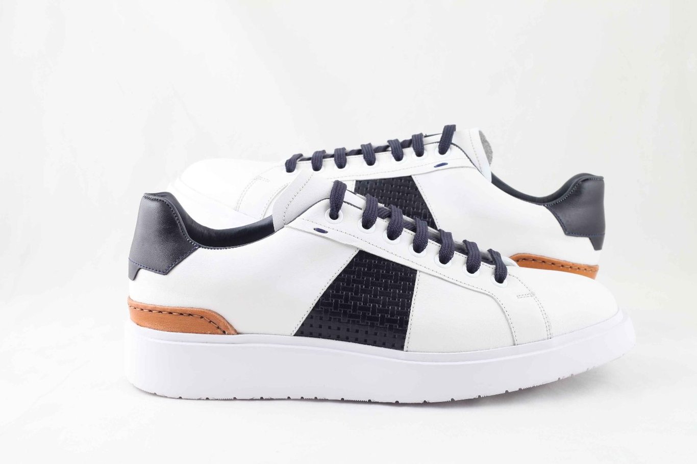 Leather Upper Men  Sneakers - Quality Leather Product Manufactured By Vesba Ayakkabicilik İhr İth Ti̇c San Ltd Şti̇. Contact For B2B Orders.