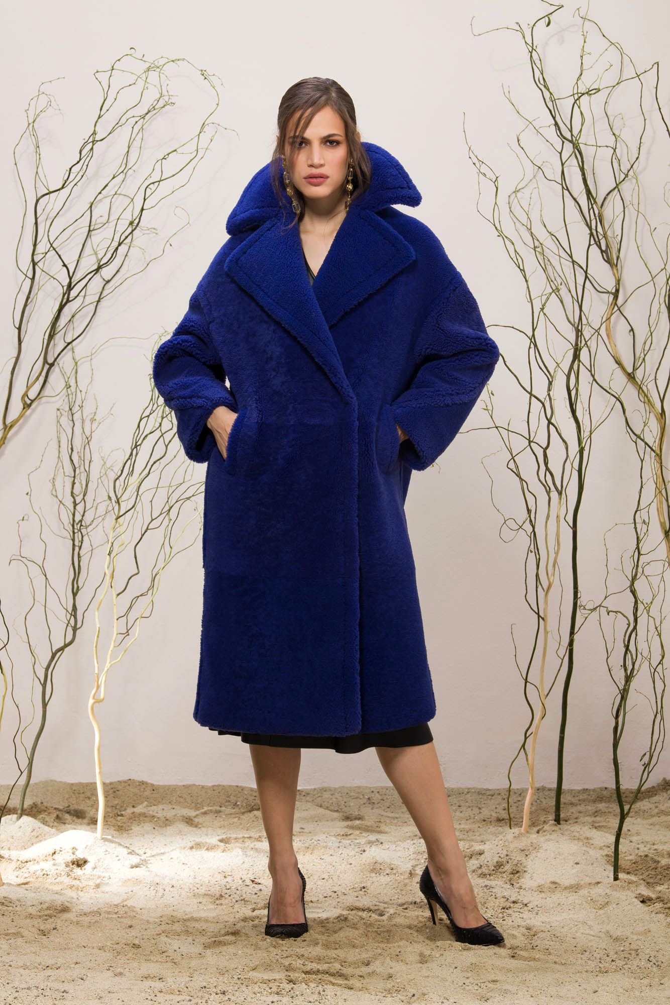 Luxurious Cobalt Blue Curly Shearling Statement Coat - Quality Leather Product Manufactured By Emelda Deri Konfeksiyon Turizm Insaat Sanayi Ve Dis  Ticaret Anonim Sirketi. Contact For B2B Orders.