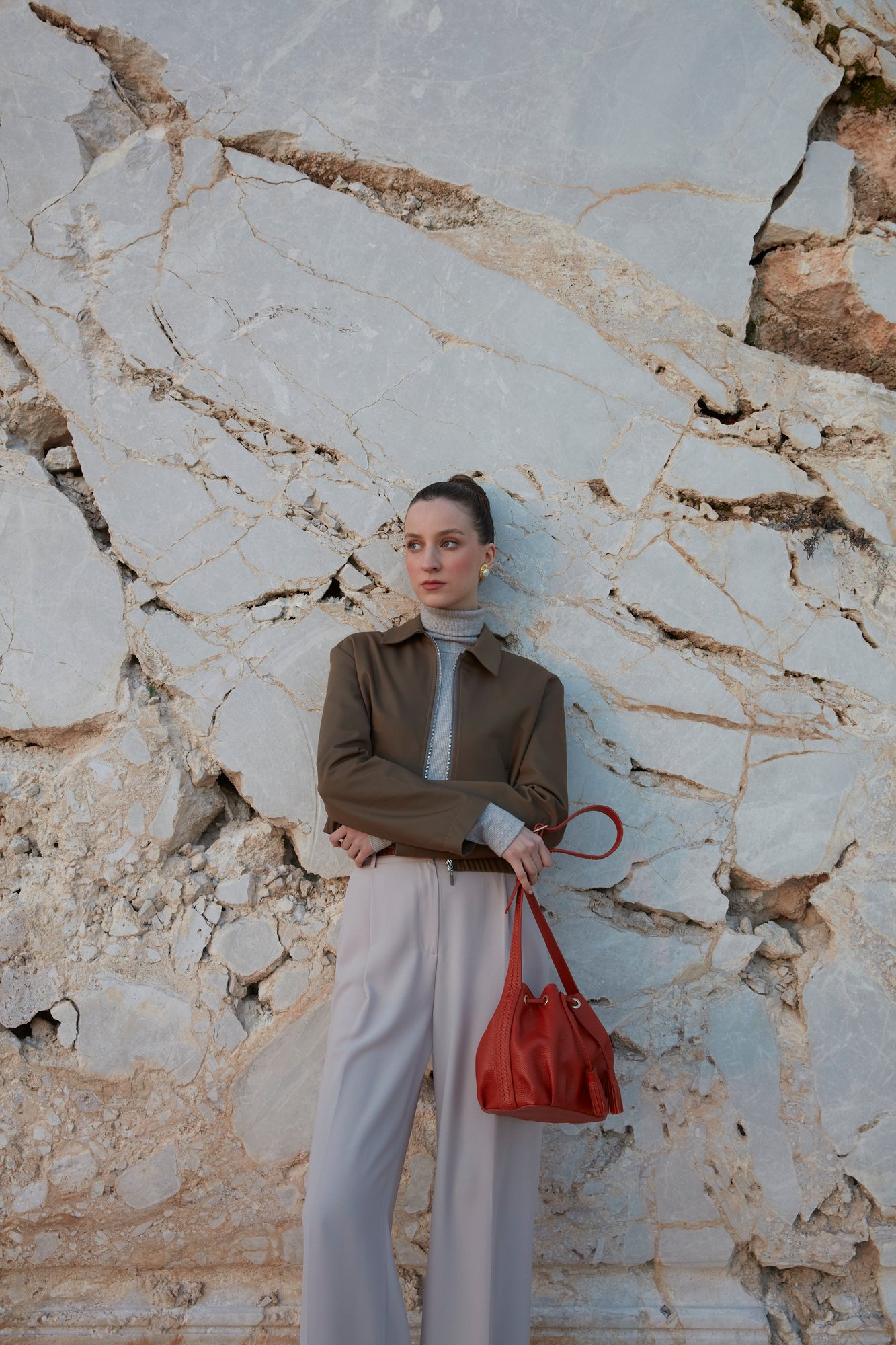 Elegant Braided Handle Calf Leather Bucket Bag - Quality Leather Product Manufactured By Gundogdular Deri San. Tic. Ltd. Sti.. Contact For B2B Orders.