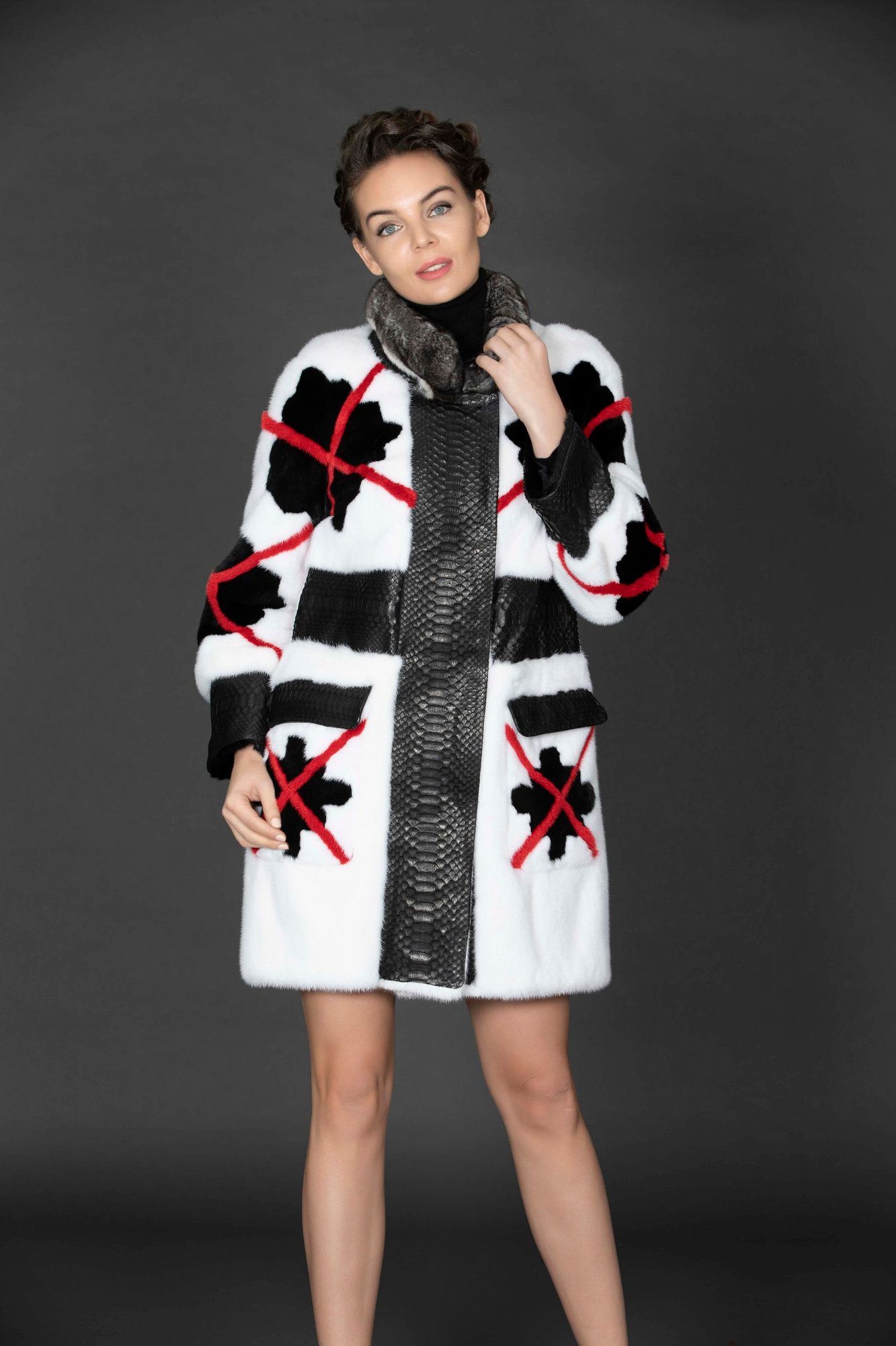 Bold White Fur And Snake Textured Leather Coat - Quality Leather Product Manufactured By Tasari Kürkmod Kürk Ve Deri San.tic.ltd.sti.. Contact For B2B Orders.