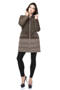 Damen Zweifarbiger Wildleder Steppleder Parka - Qualitatives Lederprodukt Hergestellt Von G.r. Deri̇ Teksti̇l Ayakkabi Ve Hedi̇yeli̇k  Eşya Ürünleri̇ San.ve Ti̇c. Ltd. Şti̇.. Kontakt Für B2B-Bestellungen.