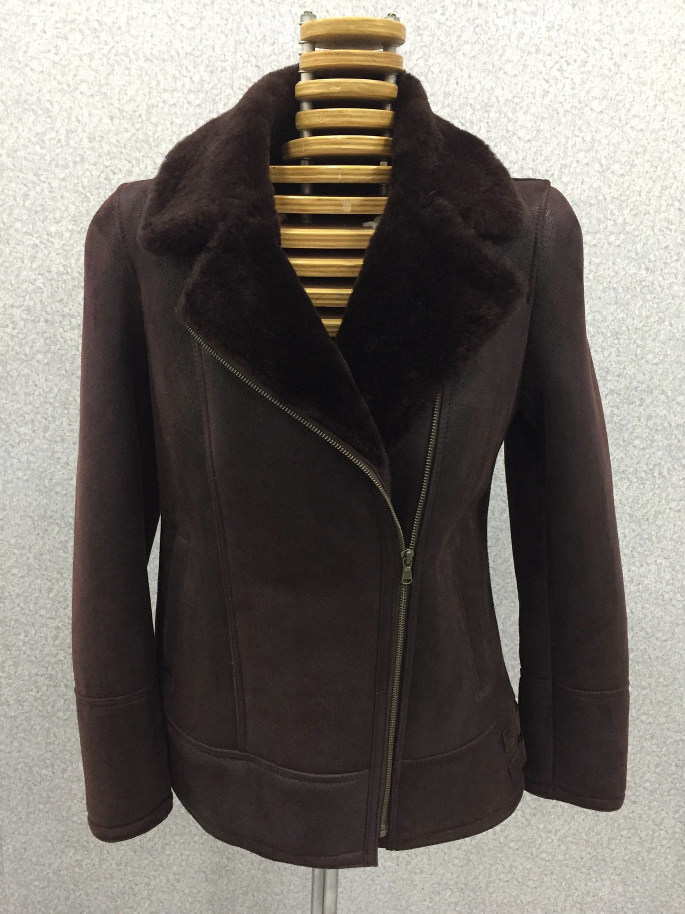 Shearling (Sheep-Lamb) Women Not Specified