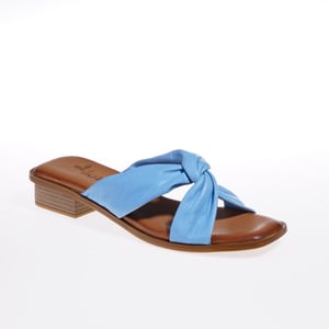 Sky Blue Knotted Leather Women Slippers - Quality Leather Product Manufactured By Kaya Kardeşler Ayakkabi San. Ti̇c. Ltd. Şti̇.. Contact For B2B Orders.