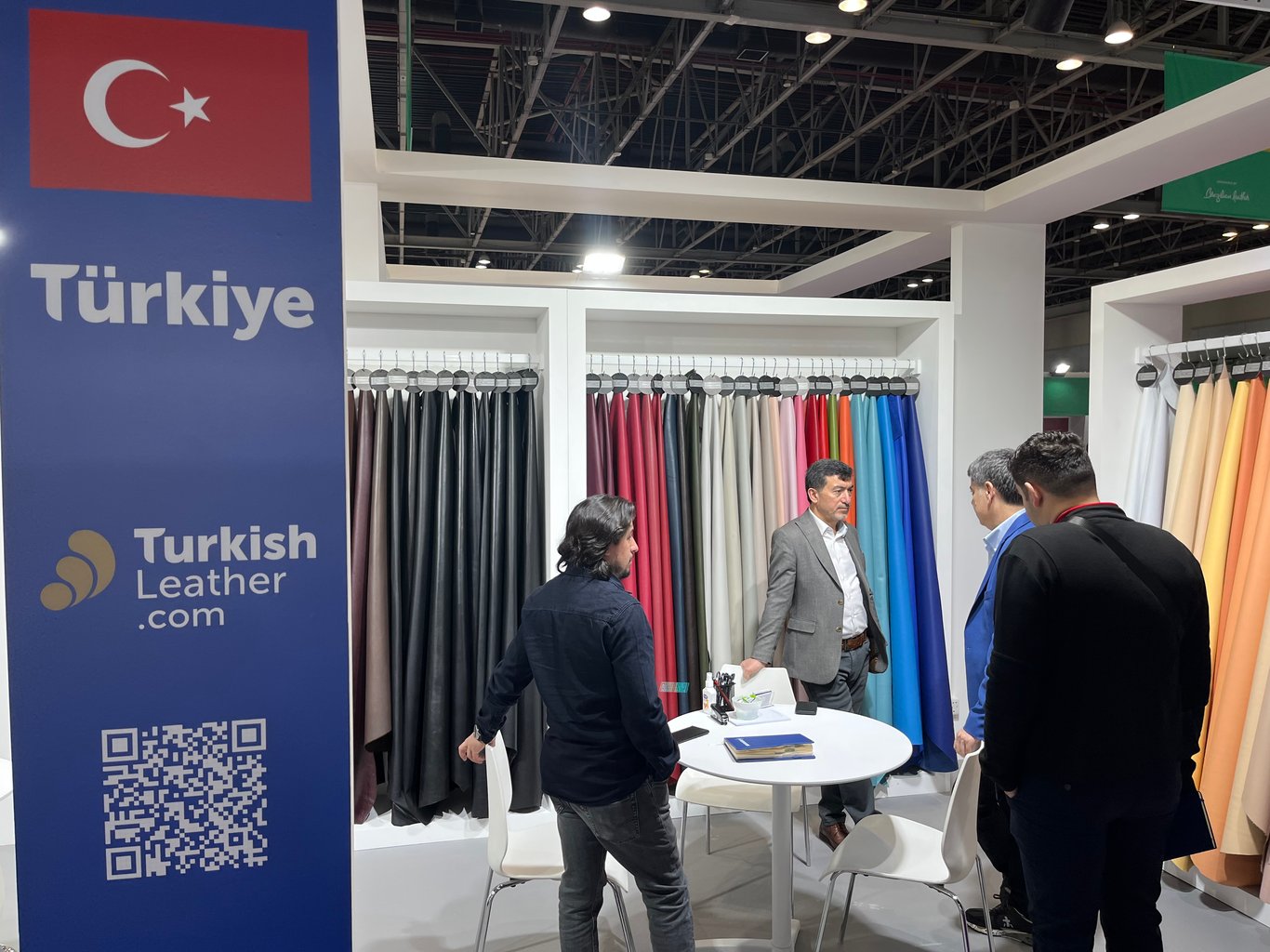 Turkish Leather @ APLF DUBAI 2023-1 @ APLF DUBAI 2023 Турецкая кожа @ APLF DUBAI 2023 Türkisches Leder @ APLF DUBAI 2023
