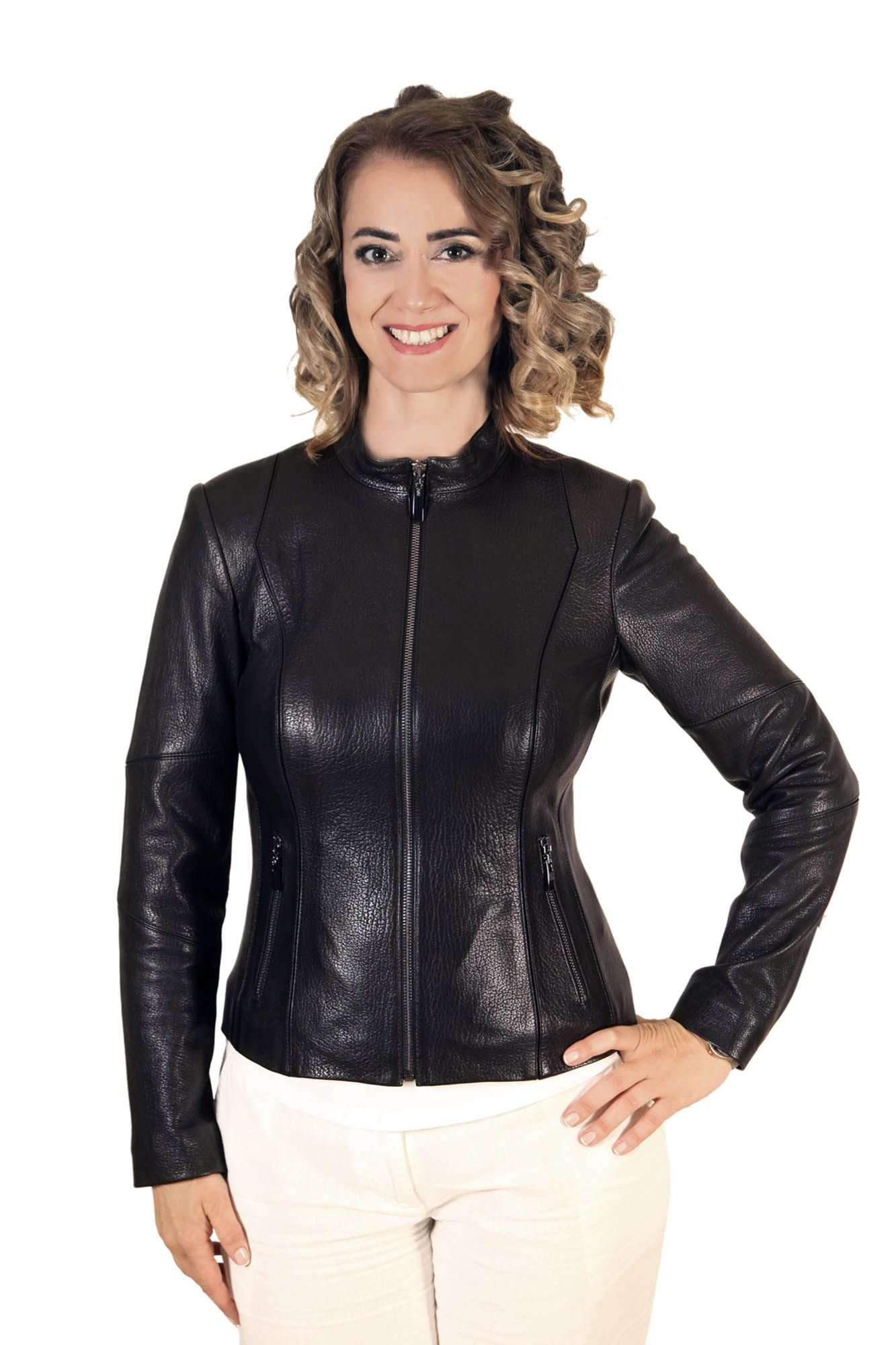 Modische Schwarze Lammlederjacke Mit Stehkragen - Qualitatives Lederprodukt Hergestellt Von Derma Deri̇ Ti̇c. Ve San. Ltd. Şti̇.. Kontakt Für B2B-Bestellungen.