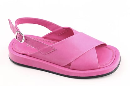 Vibrant Fuschia Leather Cross Strap Women Sandals - Quality Leather Product Manufactured By Kardeşler Kundura Deri Mam. İmal. Paz. İth. İhr. San. Ve Tic. Ltd. Şti.. Contact For B2B Orders.