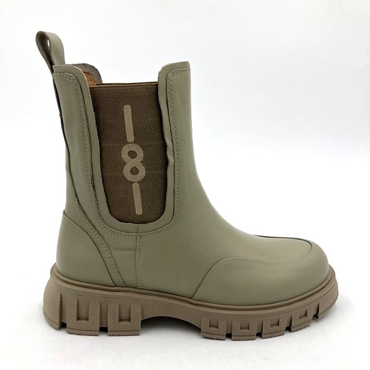 Элегантные Кожаные Ботинки Челси Стильный Дизайн - Качественный Кожаный Продукт Производства Görkem Bi̇lgi̇n Ayakkabi Ti̇c. Ltd. Şti̇.. Обращайтесь Для B2B Заказов.