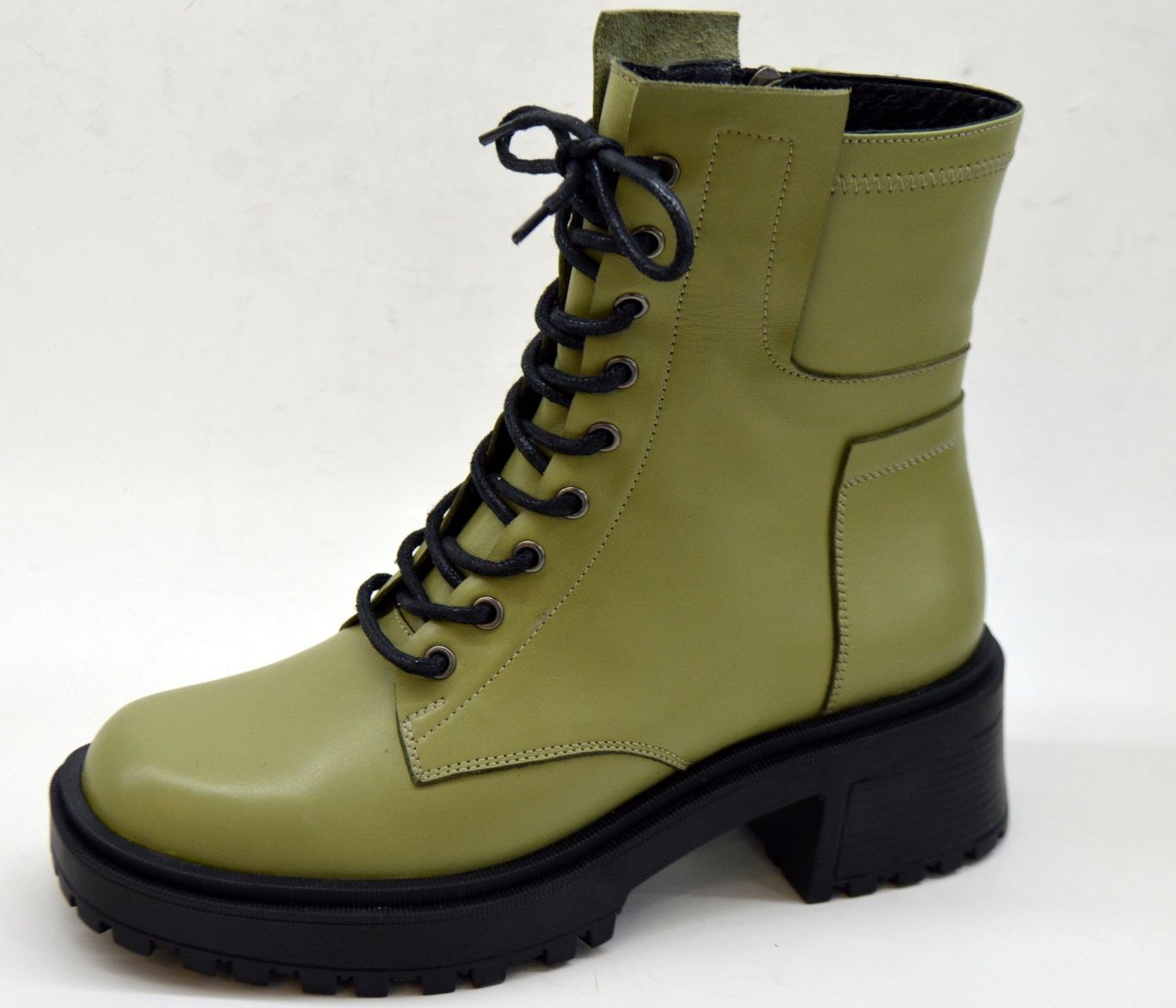 Stilvolle Damen Leder Combat Stiefel
