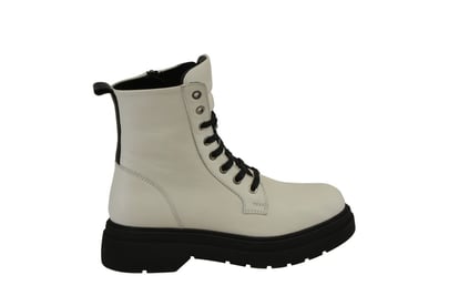 Off White Leather Lace Up Lug Sole Boots - Quality Leather Product Manufactured By Makfi̇ne Deri̇ Ürünleri̇ Ve İnşaat Diş Ti̇c. San. Paz. Ltd. Şti̇.. Contact For B2B Orders.