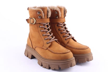 Womens Chunky Sole Buckle Detail Leather Boots - Quality Leather Product Manufactured By Kardeşler Kundura Deri Mam. İmal. Paz. İth. İhr. San. Ve Tic. Ltd. Şti.. Contact For B2B Orders.