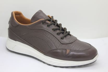 Men's Brown Perforated Genuine Leather Casual Shoe - Quality Leather Product Manufactured By Akkoç Deri̇ Sanayi̇ Ve Ti̇caret A.ş.. Contact For B2B Orders.