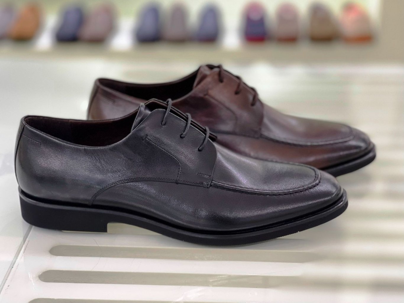 Elegant Moc Toe Derby Leather Dress Shoes