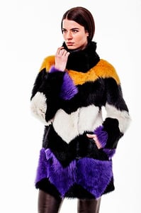 Damen Luxuriöser Chevron Shearling Statement Mantel - Qualitatives Lederprodukt Hergestellt Von Süed Mod Deri̇ci̇li̇k San Ve Ti̇c Ltd. Şti̇.. Kontakt Für B2B-Bestellungen.