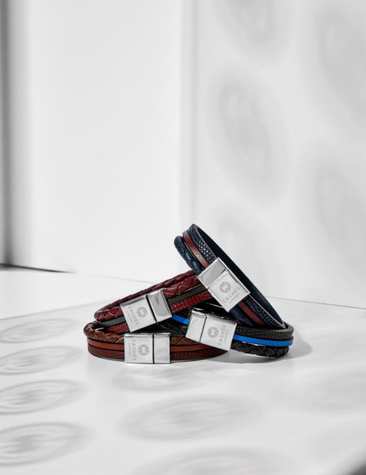 Leather - (Bovine - Calf Leather) Unisex Accessory