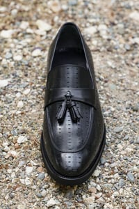 Elegante Herren Perforierte Synthetik Quasten Loafer - Qualitatives Lederprodukt Hergestellt Von Gokman Ayakkabi Ve Deri̇ Mamulleri̇ İth. İhr. San Ve Ti̇c. Ltd. Şti̇.. Kontakt Für B2B-Bestellungen.