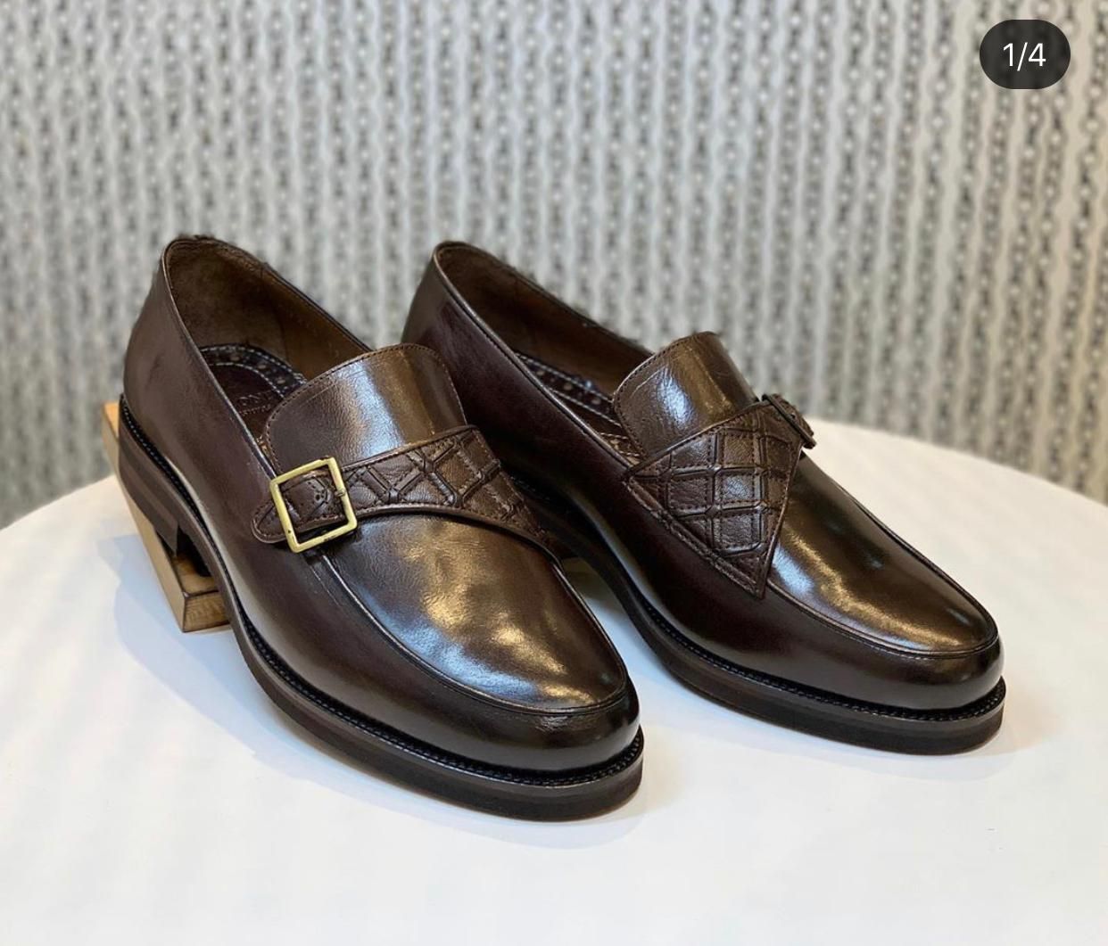 Elegante Klassische Loafer Mit Schnalle Und Steppung - Qualitatives Lederprodukt Hergestellt Von Deva Ayakkabi San Ve Tic Ltd Sti. Kontakt Für B2B-Bestellungen.