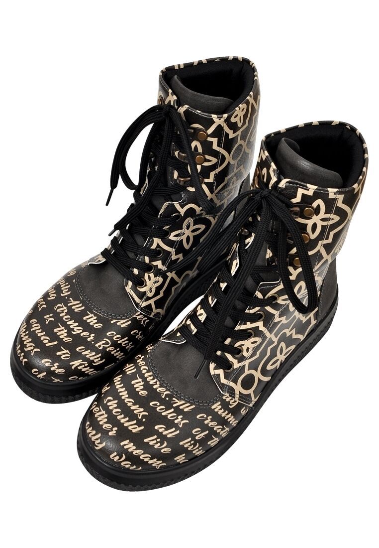 Einzigartige Glänzende Muster Synthetik Text Stiefel - Qualitatives Lederprodukt Hergestellt Von Dogo Tasarım Sanayi Ve Ticaret A.ş.. Kontakt Für B2B-Bestellungen.