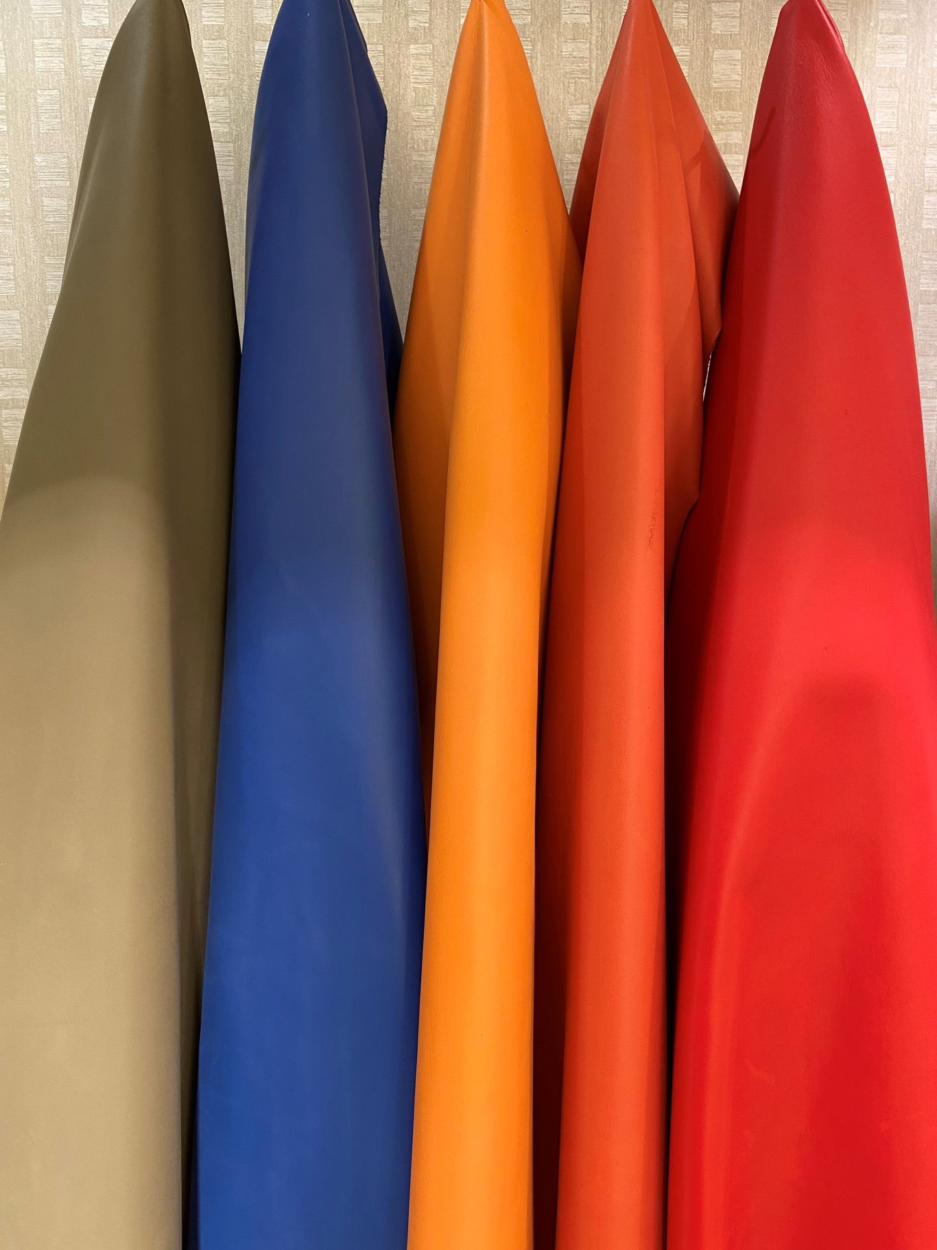 Lebendiges Boxcalf Leder Für Elegante Handtaschen - Qualitatives Lederprodukt Hergestellt Von Sarp Deri̇ci̇li̇k İç Ve Diş Ti̇caret Ltd Sti. Kontakt Für B2B-Bestellungen.