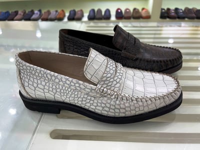 Premium Crocodile Embossed Leather Loafer - Quality Leather Product Manufactured By Etor Ayakkabi Pazarlama Deri̇ San. Ti̇c. Ltd. Şti̇.. Contact For B2B Orders.