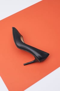 Stud Embellished Black Leather Pointed Toe Pump - Quality Leather Product Manufactured By Derimer Deri San. Ve Tic. Ltd. Şti.. Contact For B2B Orders.