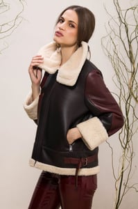 Luxurious Two Tone Genuine Shearling Bomber Jacket - Quality Leather Product Manufactured By Emelda Deri Konfeksiyon Turizm Insaat Sanayi Ve Dis  Ticaret Anonim Sirketi. Contact For B2B Orders.