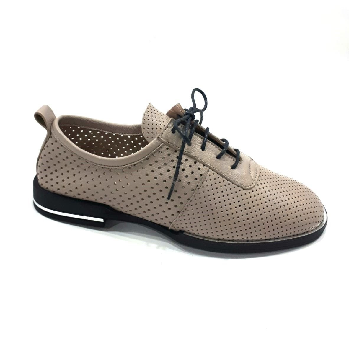 Womens Perforated Leather Lace Up Beige Babette - Quality Leather Product Manufactured By Azra Ayakkabı. Contact For B2B Orders.