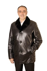Herren Elegante Schwarze Lammlederjacke Lammfellkragen - Qualitatives Lederprodukt Hergestellt Von Derma Deri̇ Ti̇c. Ve San. Ltd. Şti̇.. Kontakt Für B2B-Bestellungen.