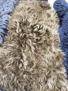 Elegant Curly Caramel Lamb Shearling Leather - Quality Leather Product Manufactured By Yeşiller Deri Sanayi Ve Tic. Ltd. Şti.. Contact For B2B Orders.