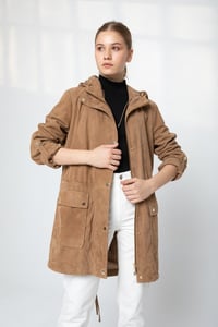 Damen Wildleder Leder Kapuzenparka Mantel - Qualitatives Lederprodukt Hergestellt Von Orjin Deri Konfeksiyon San. Ve Tic. A.s.. Kontakt Für B2B-Bestellungen.