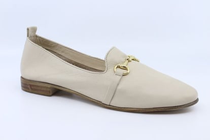 Elegant Womens Leather Loafers With Horsebit - Quality Leather Product Manufactured By Orion Ayakkabicilik San. Ti̇c. Ltd. Şti̇.. Contact For B2B Orders.