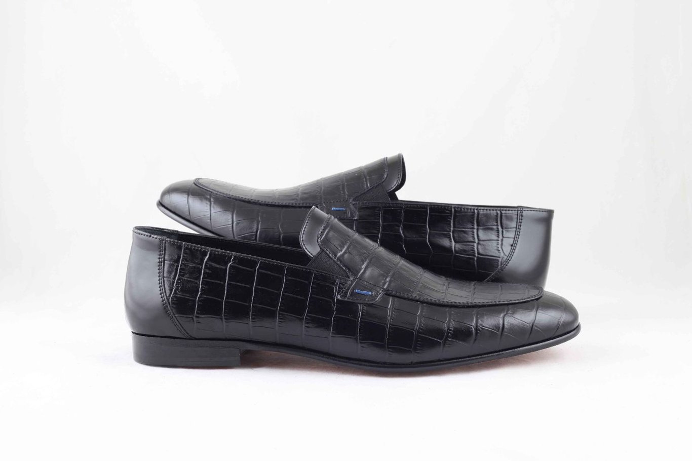 Leather Upper Men  Classical Shoes - Quality Leather Product Manufactured By Vesba Ayakkabicilik İhr İth Ti̇c San Ltd Şti̇. Contact For B2B Orders.