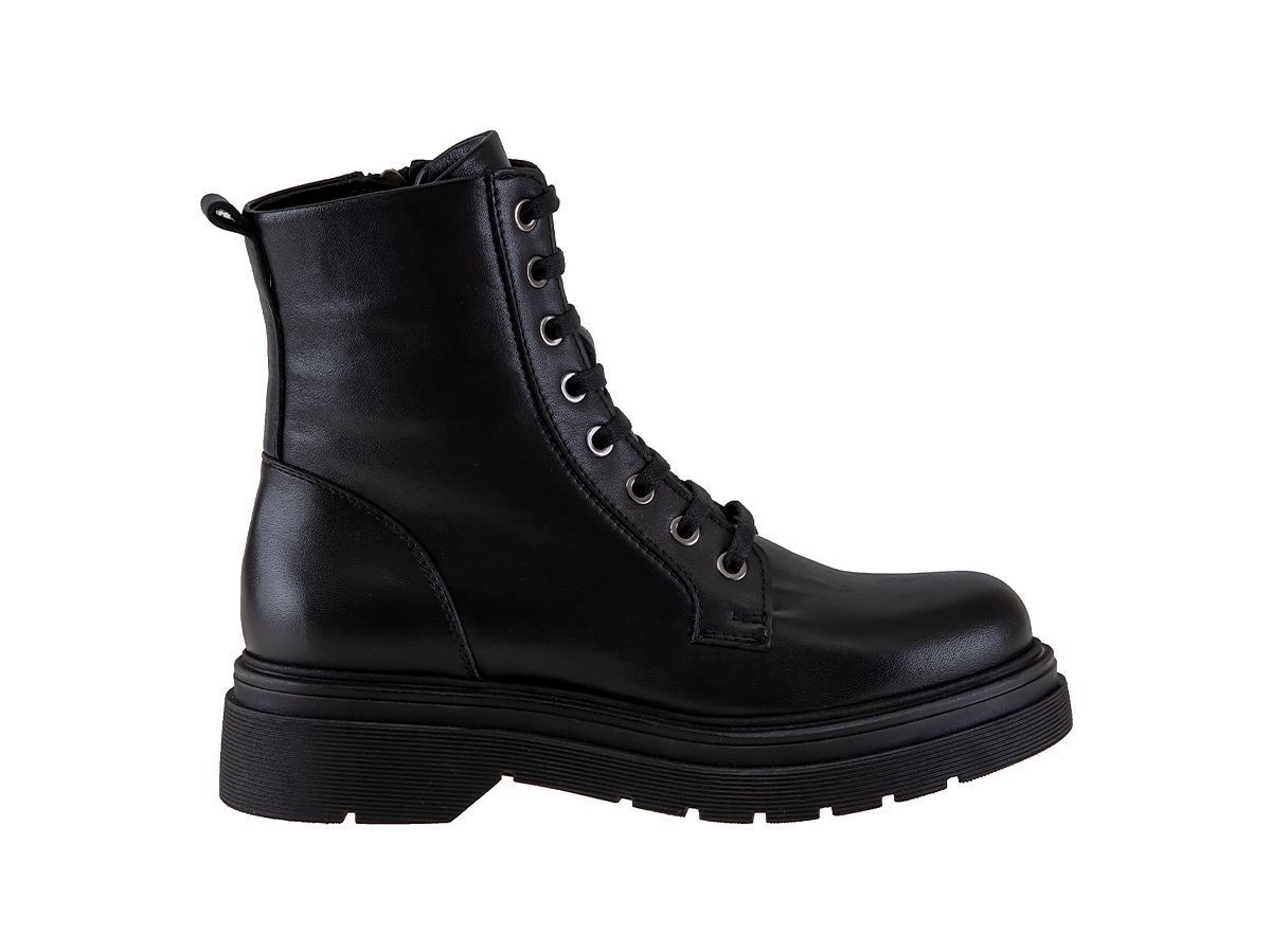 Стильные Черные Кожаные Ботинки На Платформе - Качественный Кожаный Продукт Производства Makfi̇ne Deri̇ Ürünleri̇ Ve İnşaat Diş Ti̇c. San. Paz. Ltd. Şti̇.. Обращайтесь Для B2B Заказов.