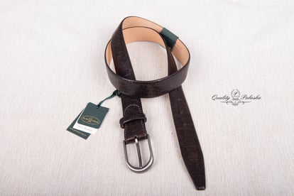 Herren Gürtel Dunkelbraun Krokodilprägung Elegant - Qualitatives Lederprodukt Hergestellt Von Palaska Kemer Ve Deri Ürünleri San. Tic. A.ş.. Kontakt Für B2B-Bestellungen.