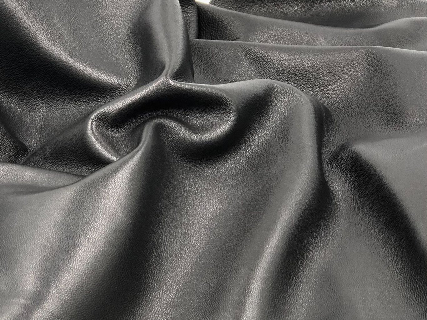 Elegant Black Grained Ovine Leather For Footwear - Quality Leather Product Manufactured By Ahmet Kanay Deri. Contact For B2B Orders.