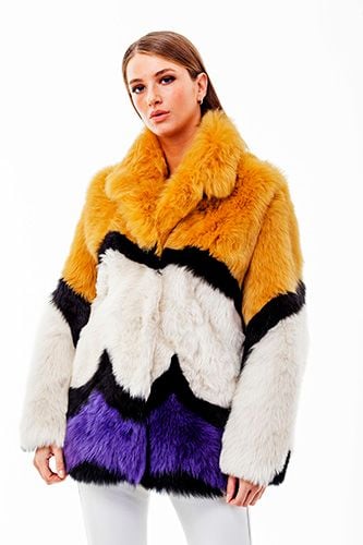 Luxuriöser Farbblock Shearling Damenmantel - Qualitatives Lederprodukt Hergestellt Von Süed Mod Deri̇ci̇li̇k San Ve Ti̇c Ltd. Şti̇.. Kontakt Für B2B-Bestellungen.