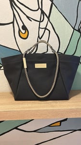 Elegante Strukturierte Leder Moderne Schultertasche Dame - Qualitatives Lederprodukt Hergestellt Von Tnctex Teksti̇l Sanayi̇ İthalat Ve İhracat Li̇mi̇ted Şi̇rketi̇. Kontakt Für B2B-Bestellungen.