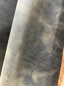 Distressed Green Footwear Leather Material - Quality Leather Product Manufactured By Pelle Deri Tekstil Sanayi Ve Ticaret Anonim Sirketi. Contact For B2B Orders.