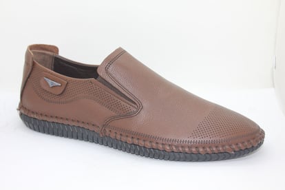 Mens Perforated Pebbled Leather Loafers Elegant Style - Quality Leather Product Manufactured By Akkoç Deri̇ Sanayi̇ Ve Ti̇caret A.ş.. Contact For B2B Orders.