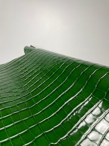Emerald Green Crocodile Embossed Boxcalf Leather - Quality Leather Product Manufactured By Deri̇msan Deri̇ İmalat Sanayi̇ Ve Ti̇caret Ltd.şti̇.. Contact For B2B Orders.