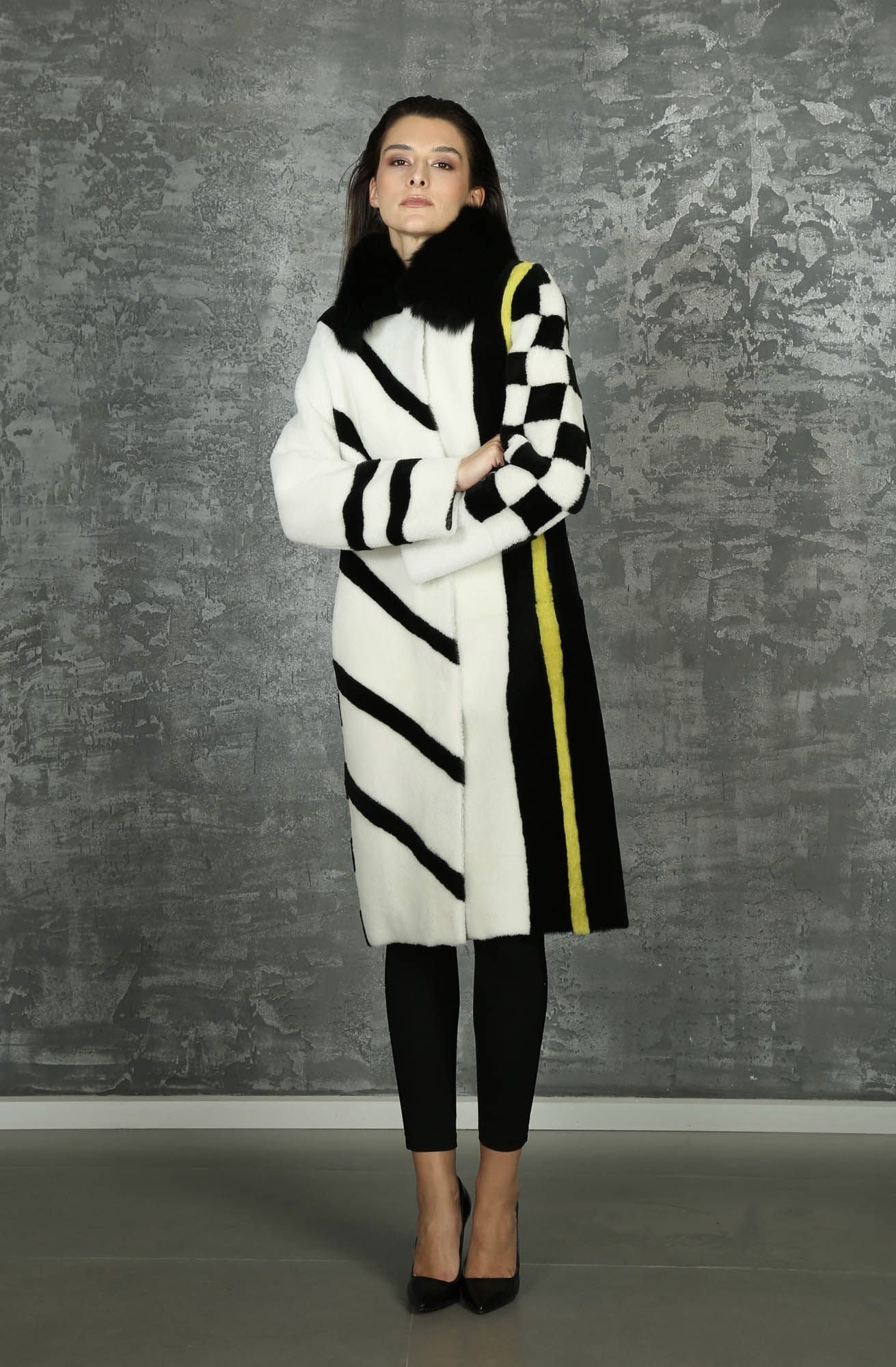 Shearling (Sheep-Lamb) Women Not Specified - Quality Leather Product Manufactured By Rubi̇s Deri̇ci̇li̇k San. Ve Ti̇c. Ltd. Şti̇.. Contact For B2B Orders.