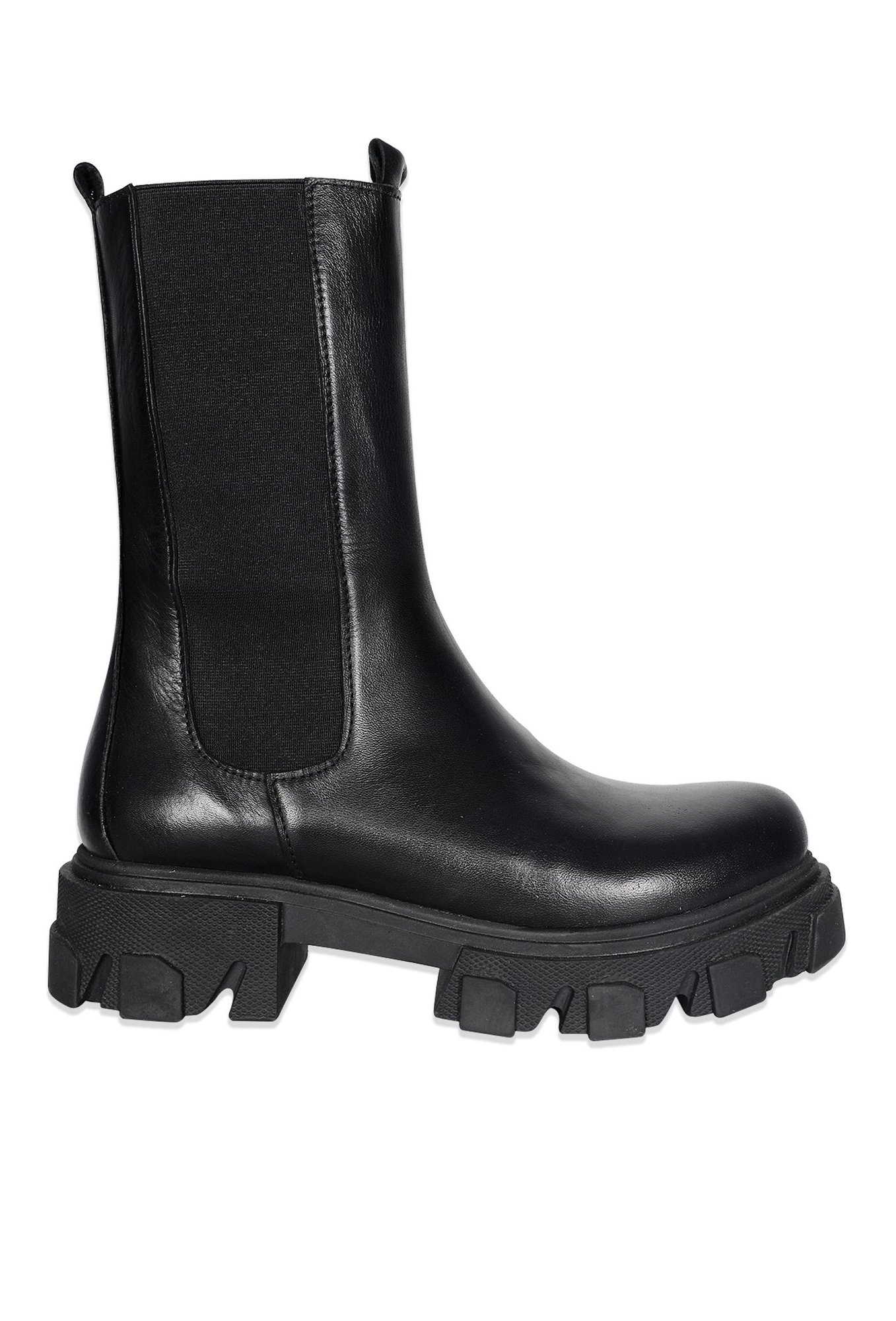 Modern Black Leather Platform Chelsea Boots - Quality Leather Product Manufactured By Güncü Ayakkabicilik Tekstil Ve Hali San.tic.ltd.şti. Contact For B2B Orders.