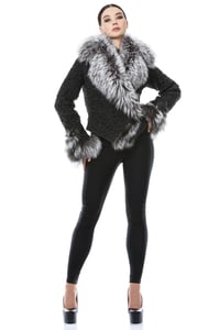 Womens Elegant Curly Fur Jacket Silver Fox Collar - Quality Leather Product Manufactured By G.r. Deri̇ Teksti̇l Ayakkabi Ve Hedi̇yeli̇k  Eşya Ürünleri̇ San.ve Ti̇c. Ltd. Şti̇.. Contact For B2B Orders.