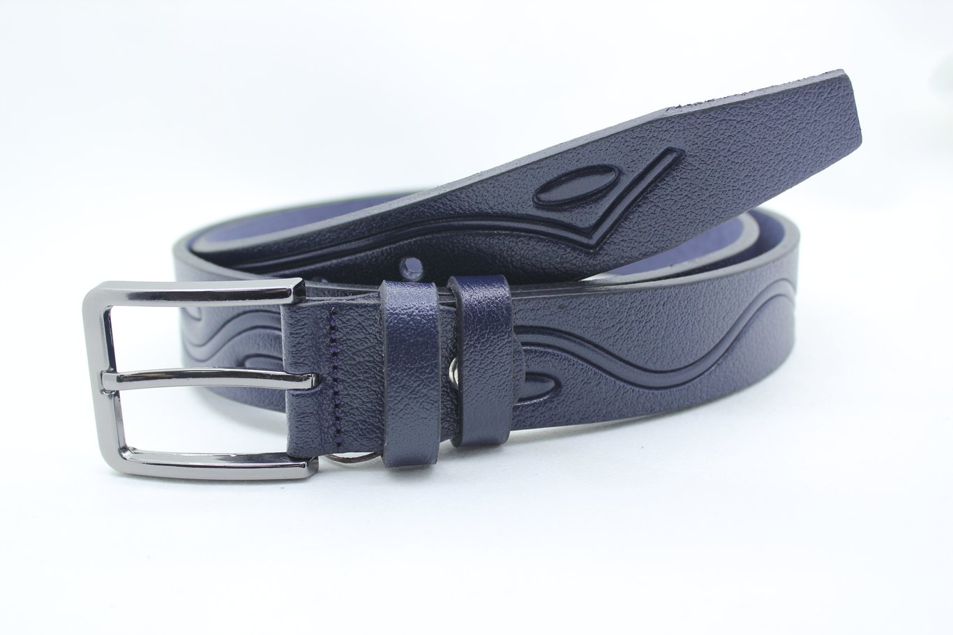 Premium Men's Calf Leather Navy Belt - Quality Leather Product Manufactured By Hi̇cret Deri̇ Mamülleri̇ San. Ve Ti̇c. Ltd. Şti̇.. Contact For B2B Orders.