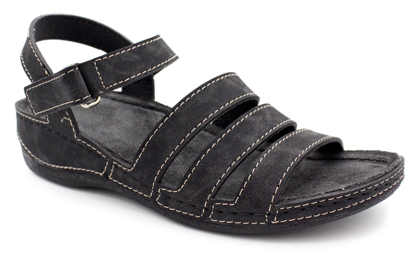 Premium Synthetic Nubuck Women Slippers - Quality Leather Product Manufactured By Berk Ayakkabi Ve Saraciye San Tic Ltd. Contact For B2B Orders.