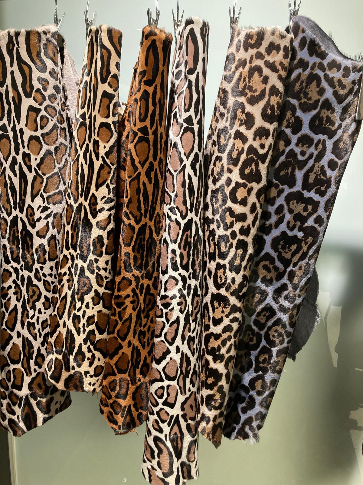 Exotisches Leopardenmuster Fellleder Material - Qualitatives Lederprodukt Hergestellt Von Lana Pi̇el Deri̇ San. Ve Ti̇c.ltd.şti̇. Kontakt Für B2B-Bestellungen.